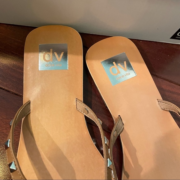 NWT DV by Dolce Vita Jociah Studded Sandals - Picture 4 of 6